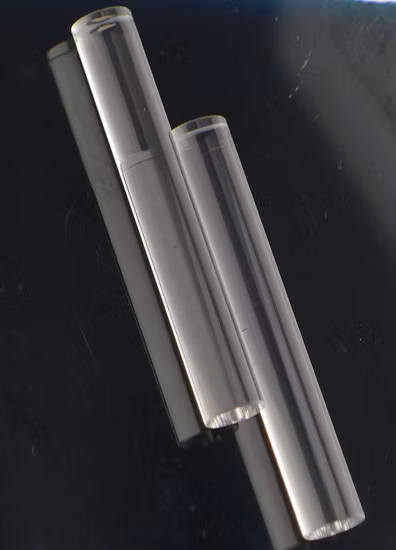 Cristais de Laser Er YAG revestidos